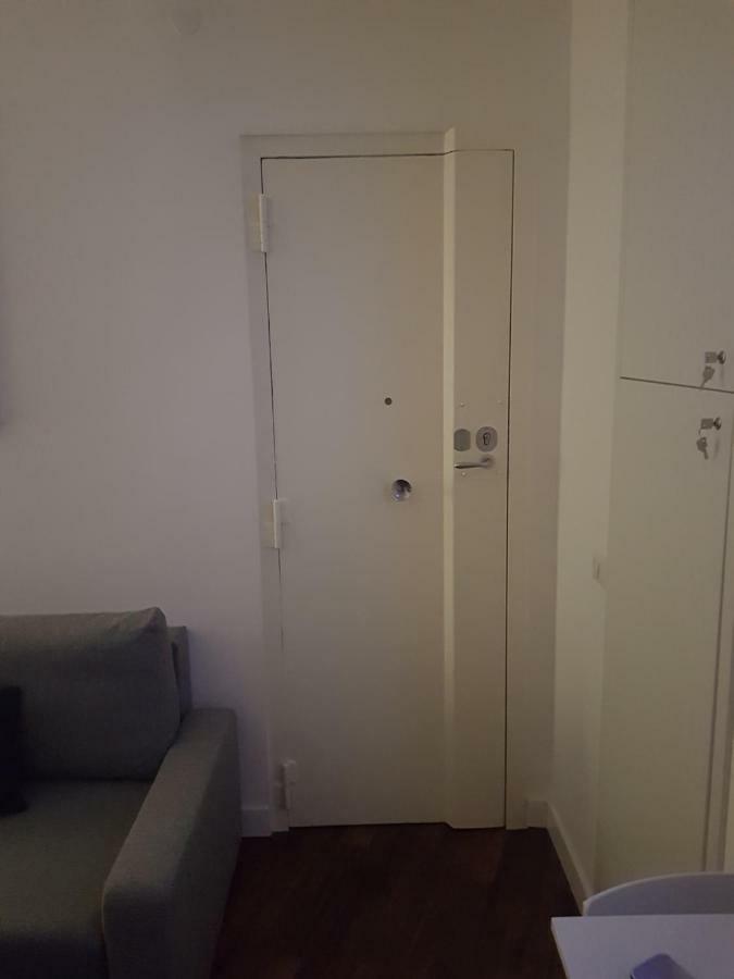 Small Bedroom Vomero'S Nápoles Exterior foto
